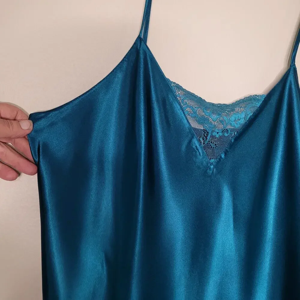 Thalia 2XL Blue Green Nightgown - Cozy & Chic Sleepwear - Picture 3 of 14